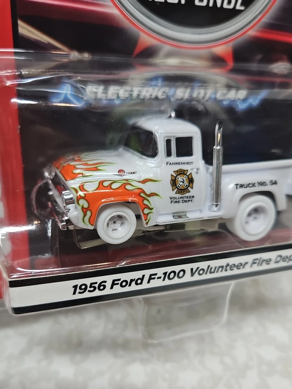Autoworld 1956 Ford F-100 Volunteer Fire Dept 4 gear Slot Car On Call iwheels